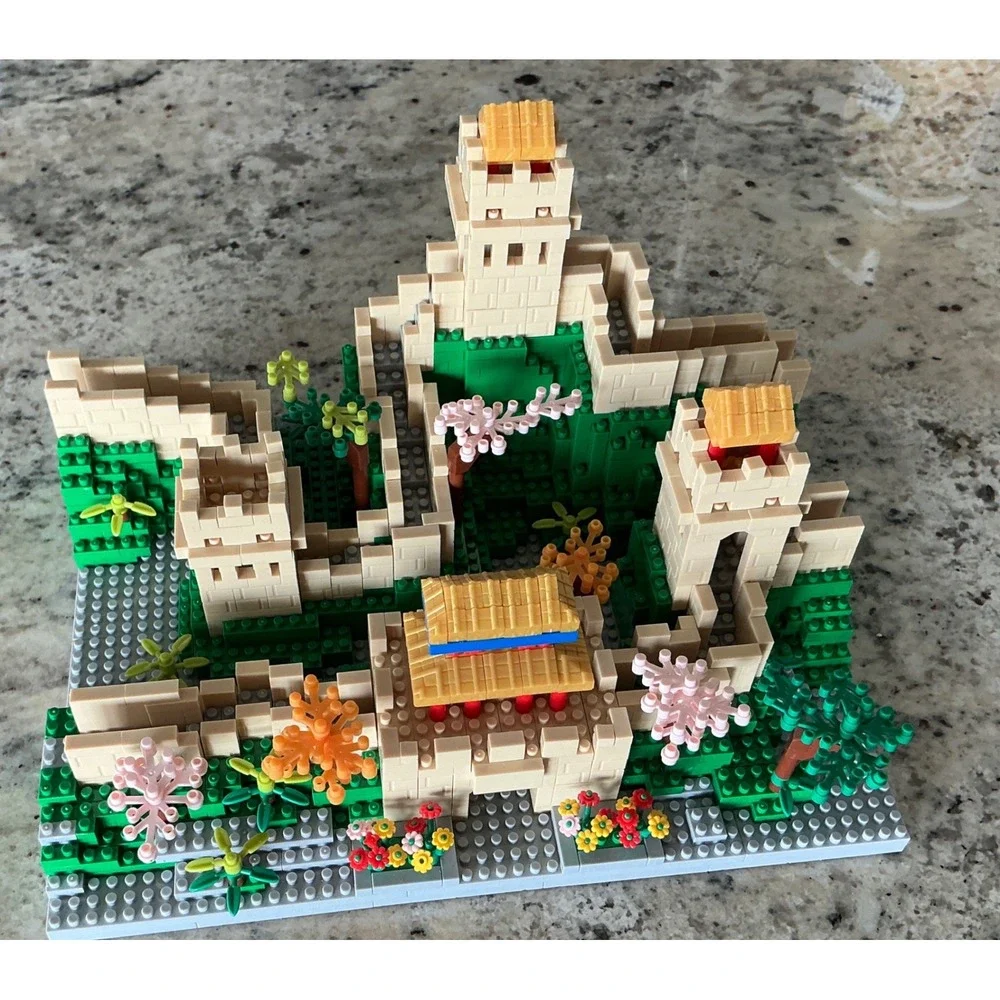 Great Wall China Yanmenguan Building Unassembled Block Set 2000 Pcs Architecture